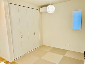 japanese-style room